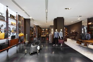 louis-vuitton-firenze-temporary-store-uomo--2--547106_0x440