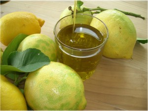 OLIO LIMONE UNGHIE SFALDATE